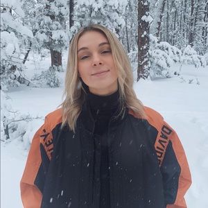 Meet your Posher, Dani